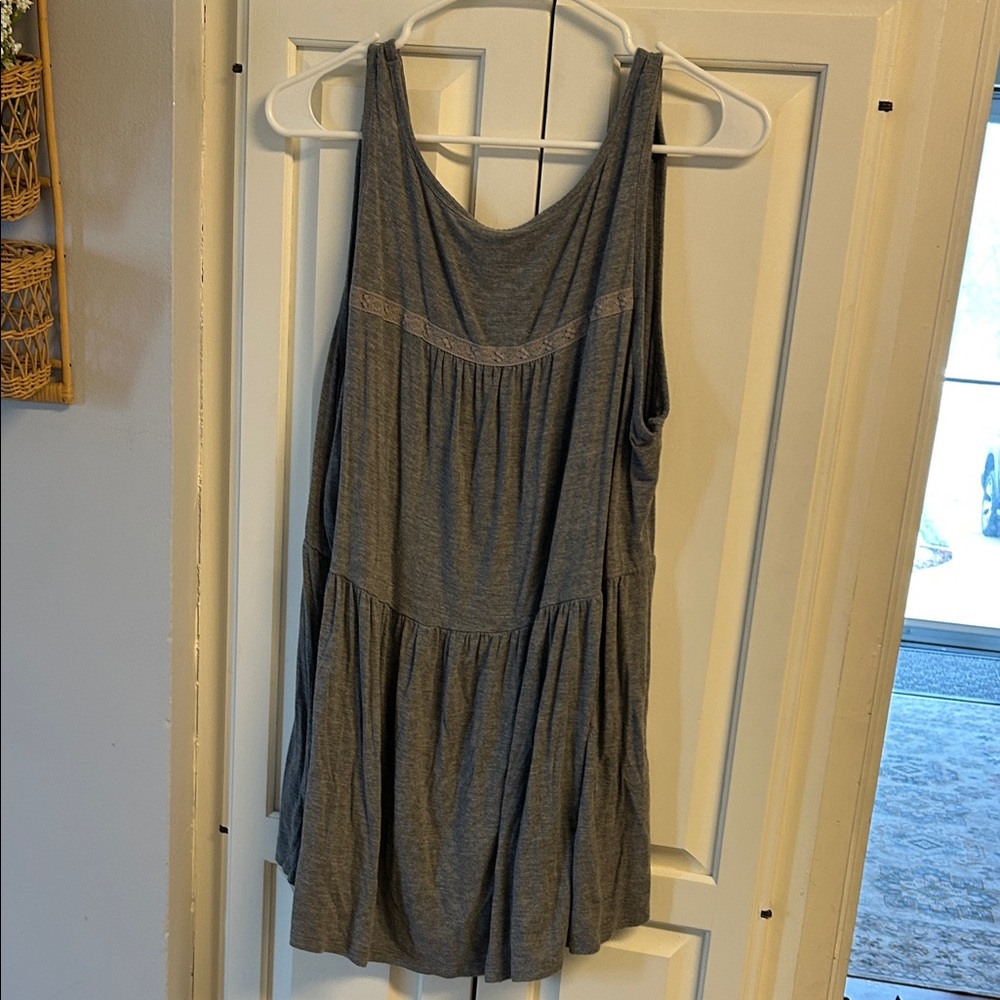 Gray Sleeveless Women's Top Torrid Size 2 - Picture 7 of 7